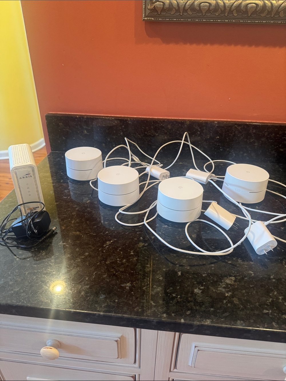 google white mesh Wi‑Fi puck system (4‑pack)